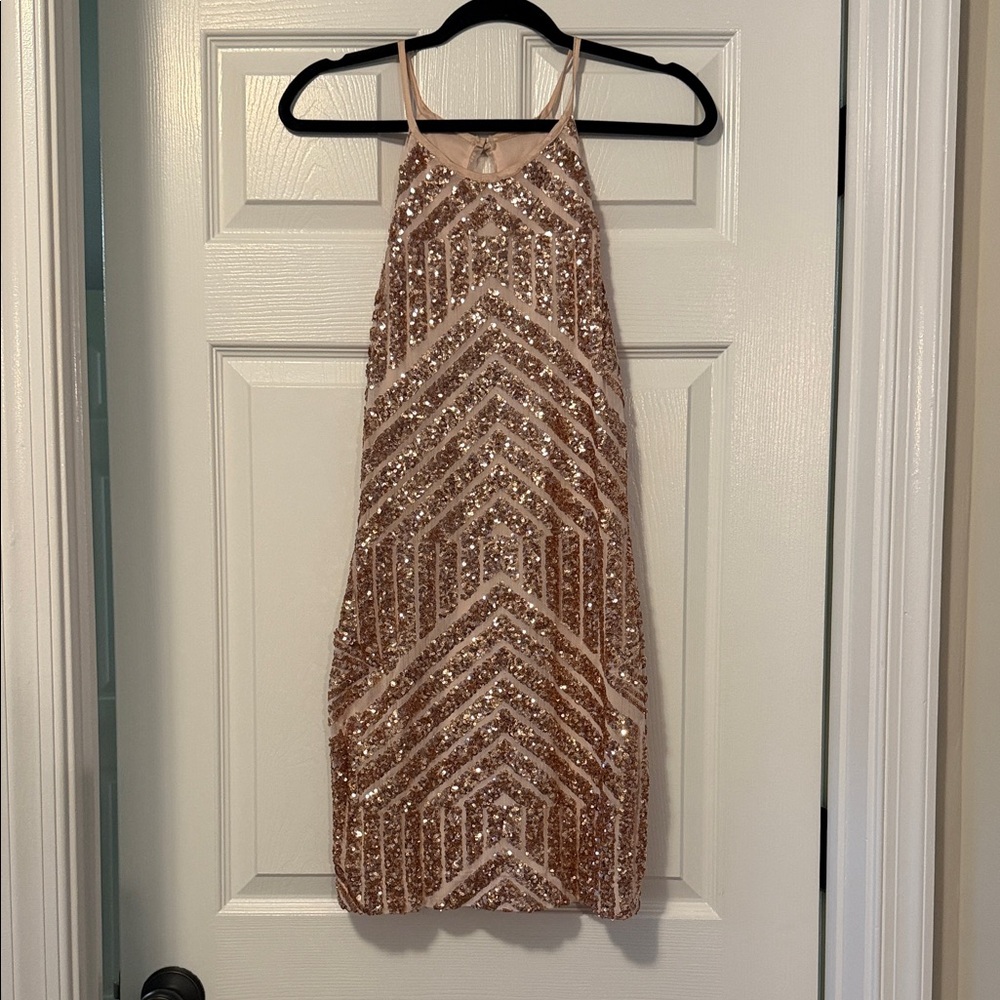 Prom girl short Sequin Halter Dress in Rose Gold
